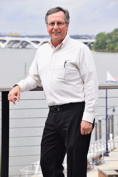 Dr David M Bartoszek